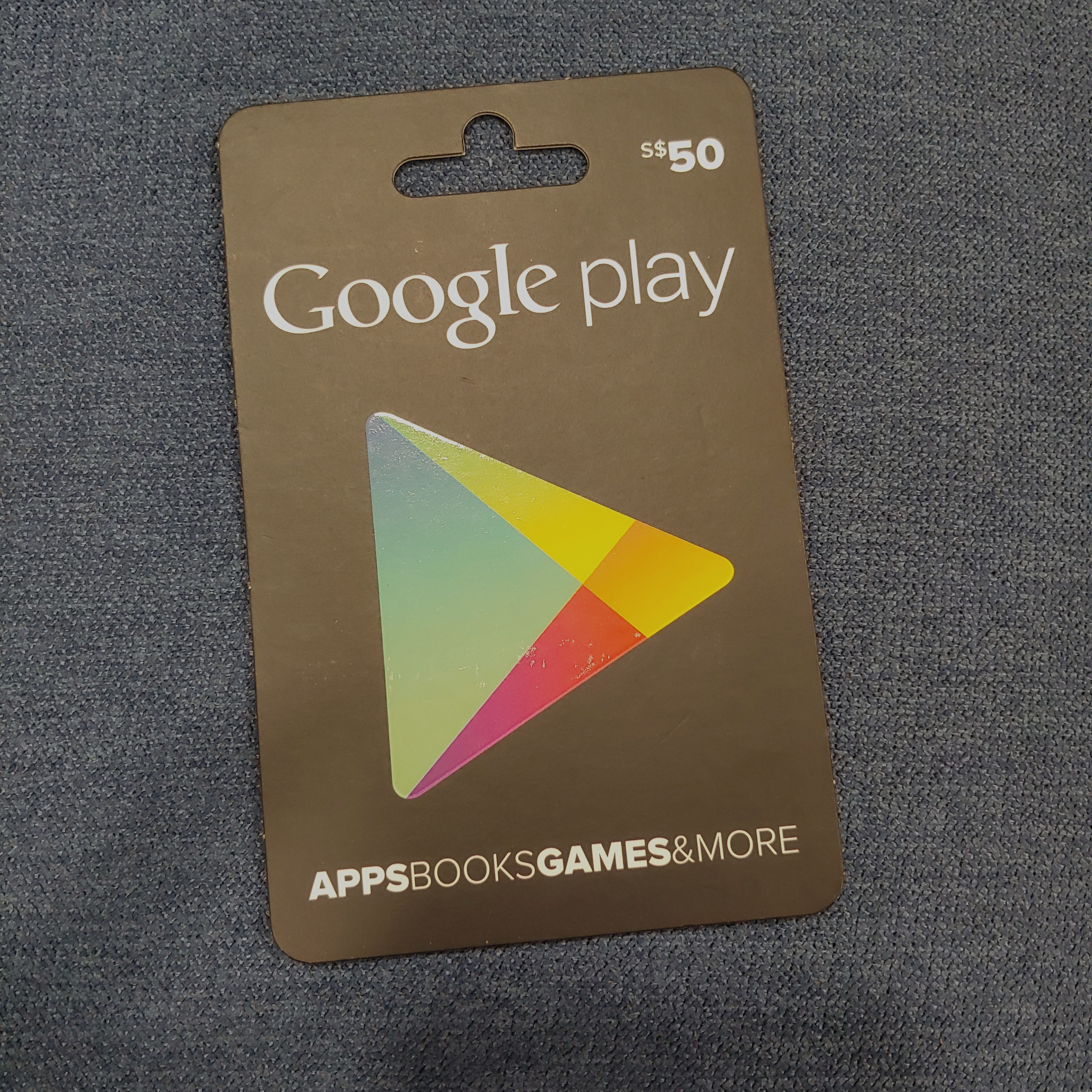 Google play 50. Карта Google Play. Карточки гугл плей. Подарочная карта Google Play. Карточка плей Маркет.