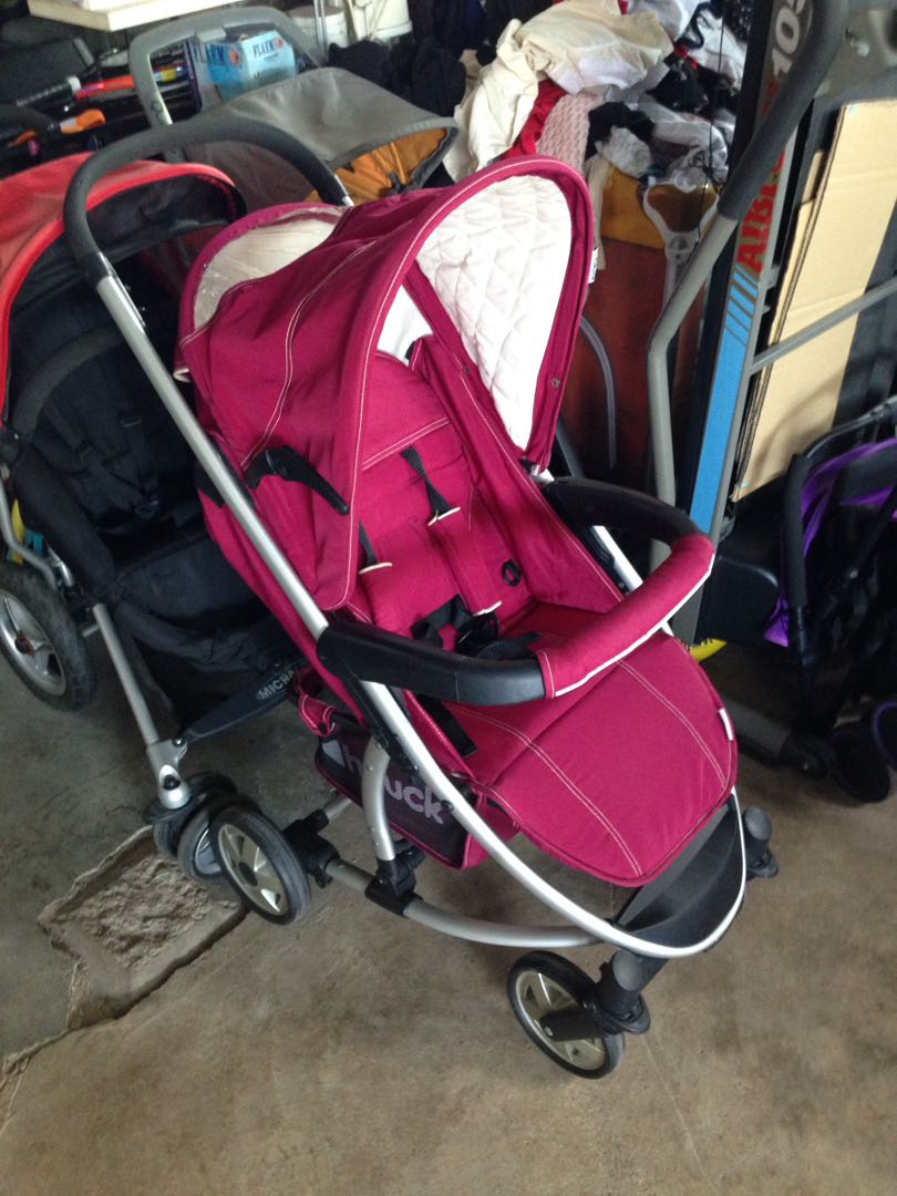 Hauck malibu stroller, Babies & Kids, Going Out, Strollers on Carousell