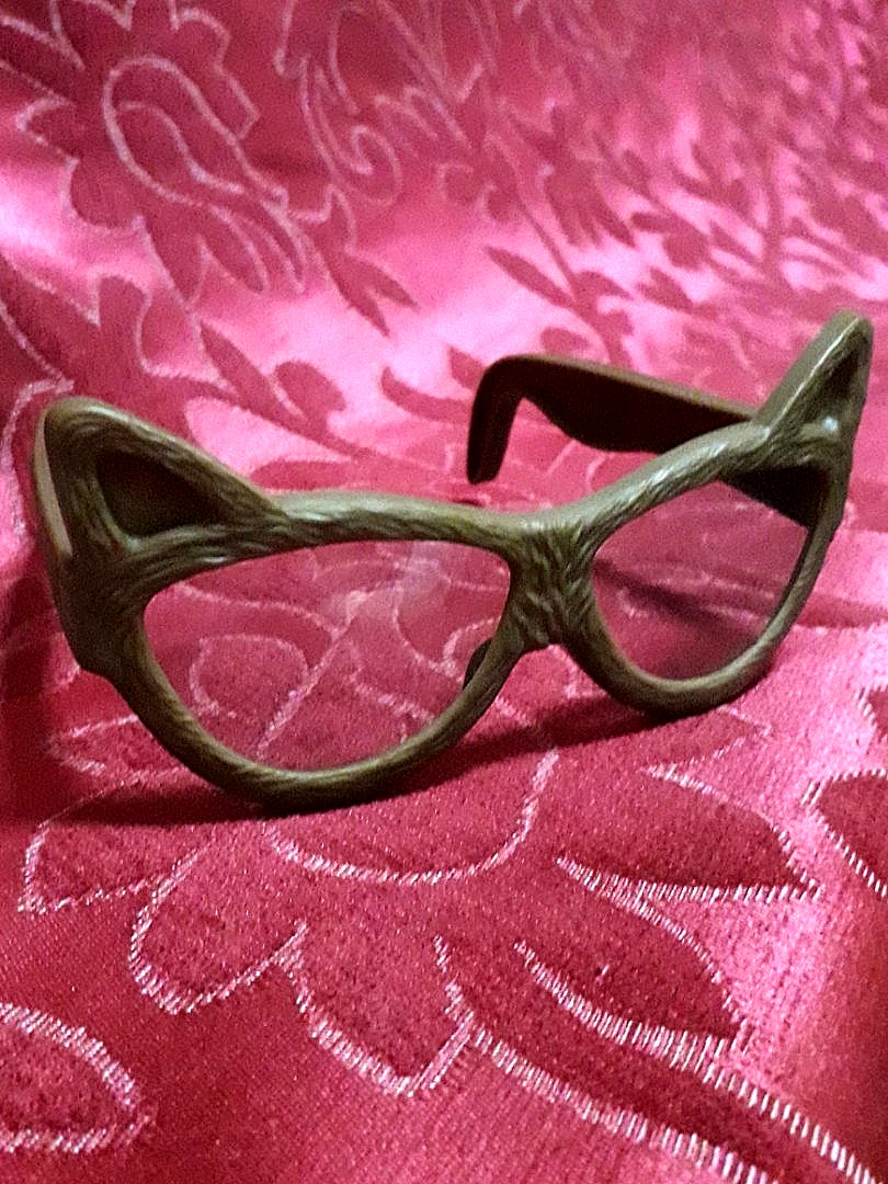 Hotel Transylvania Children Glasses Spectacles Cat Specs Cosplay Toys Games Others On Carousell Selena gomez is returning as mavis in hotel transylvania 4. carousell