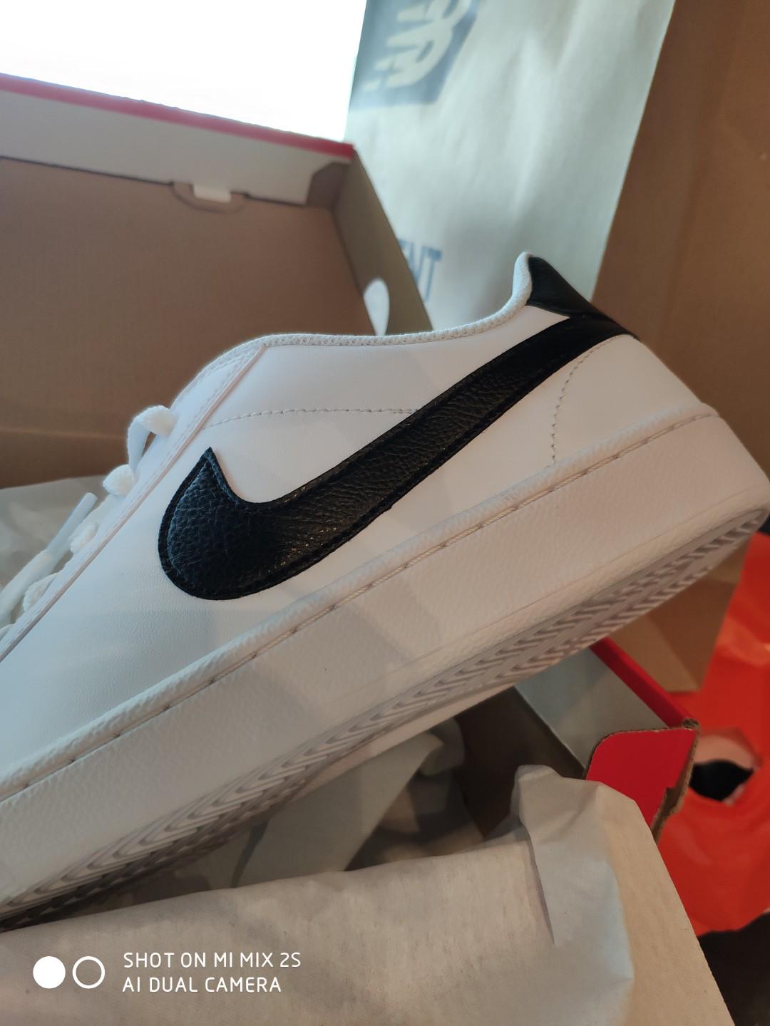Im giving away this Fresh And Original Nike Court Majestic Leather