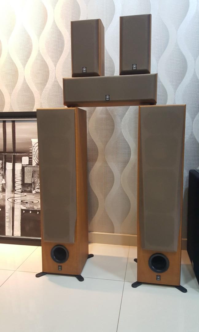 "SALES" YAMAHA NS7390 3way Floorstanding Speakers with FREE Center