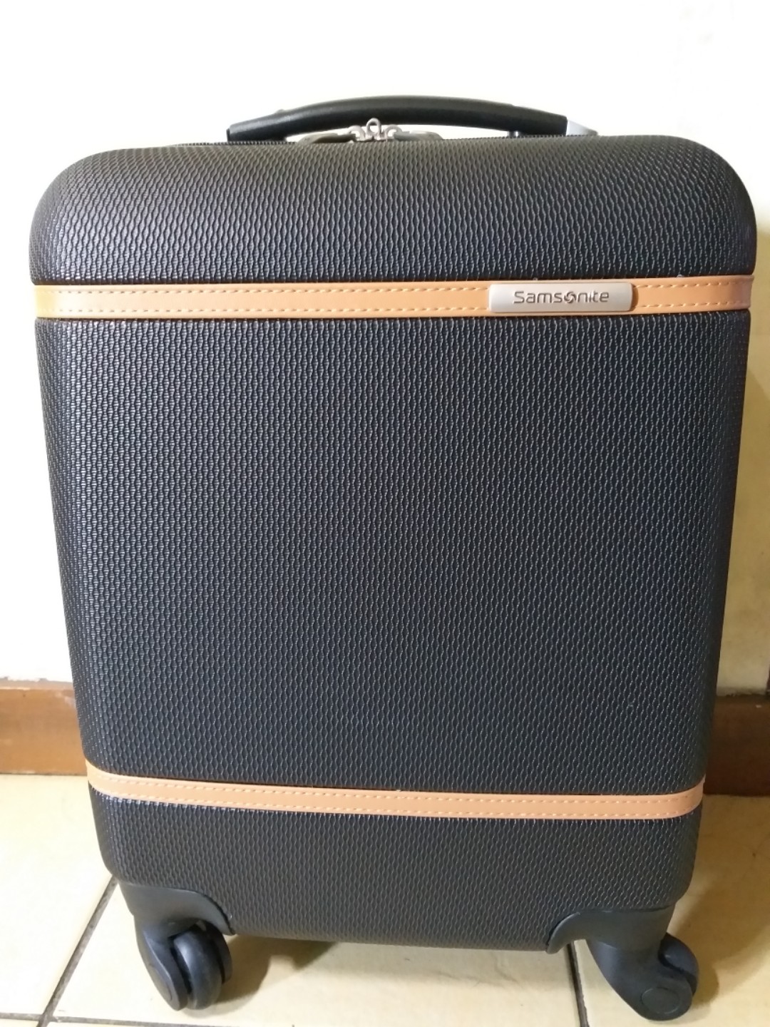 Samsonite 18 inch carry hot sale on