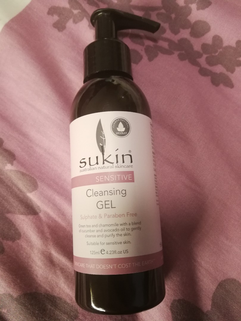 sukin sensitive cleanser