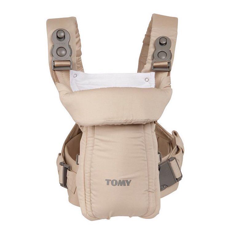 Tomy carrier top