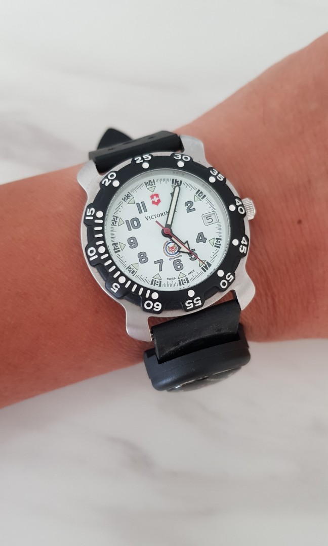 Victorinox watches store 2018