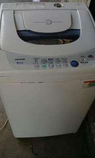 Toshiba Mesin Basuh