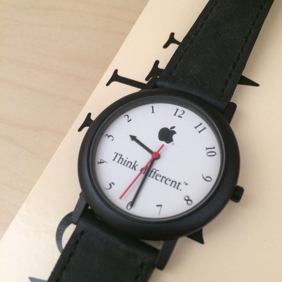 apple think different watch(超罕有), 名牌, 手錶- Carousell