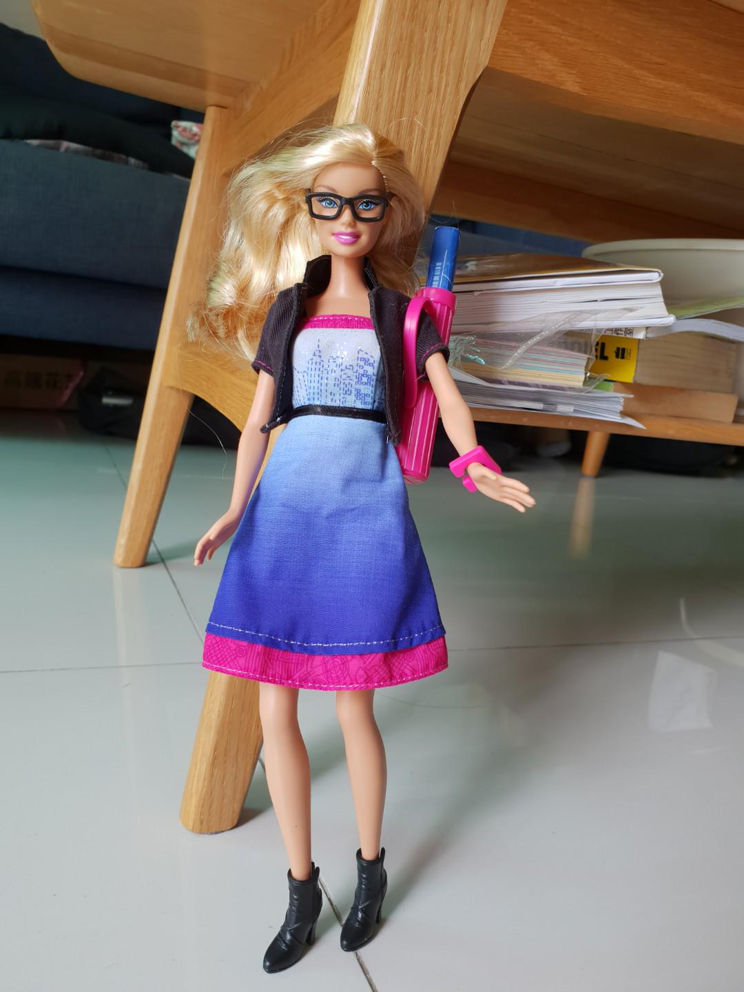 Barbie architect, Hobbies & Toys, Toys & Games on Carousell