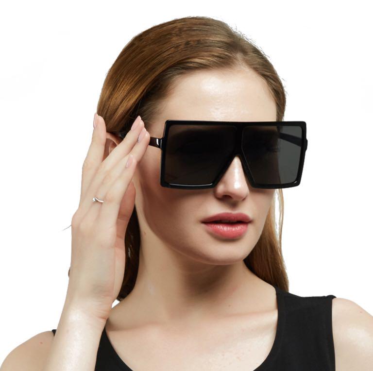 oversized rectangular sunglasses
