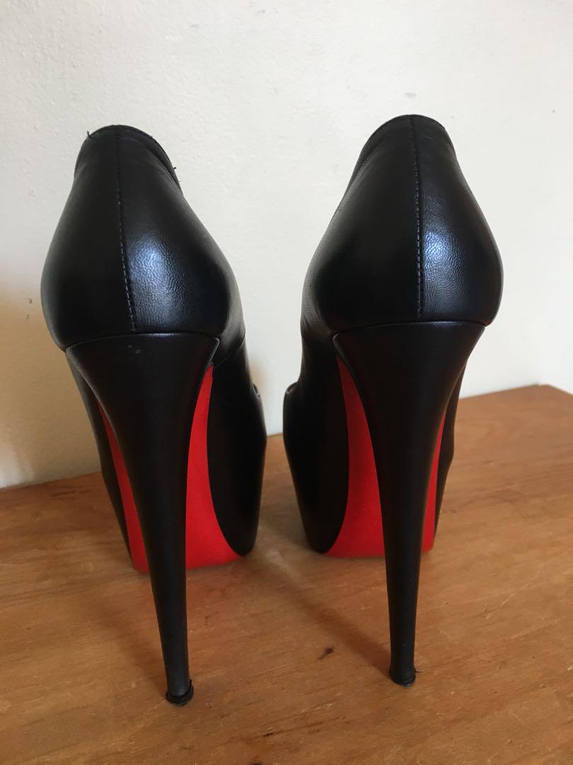 Louboutin daffodile top discontinued