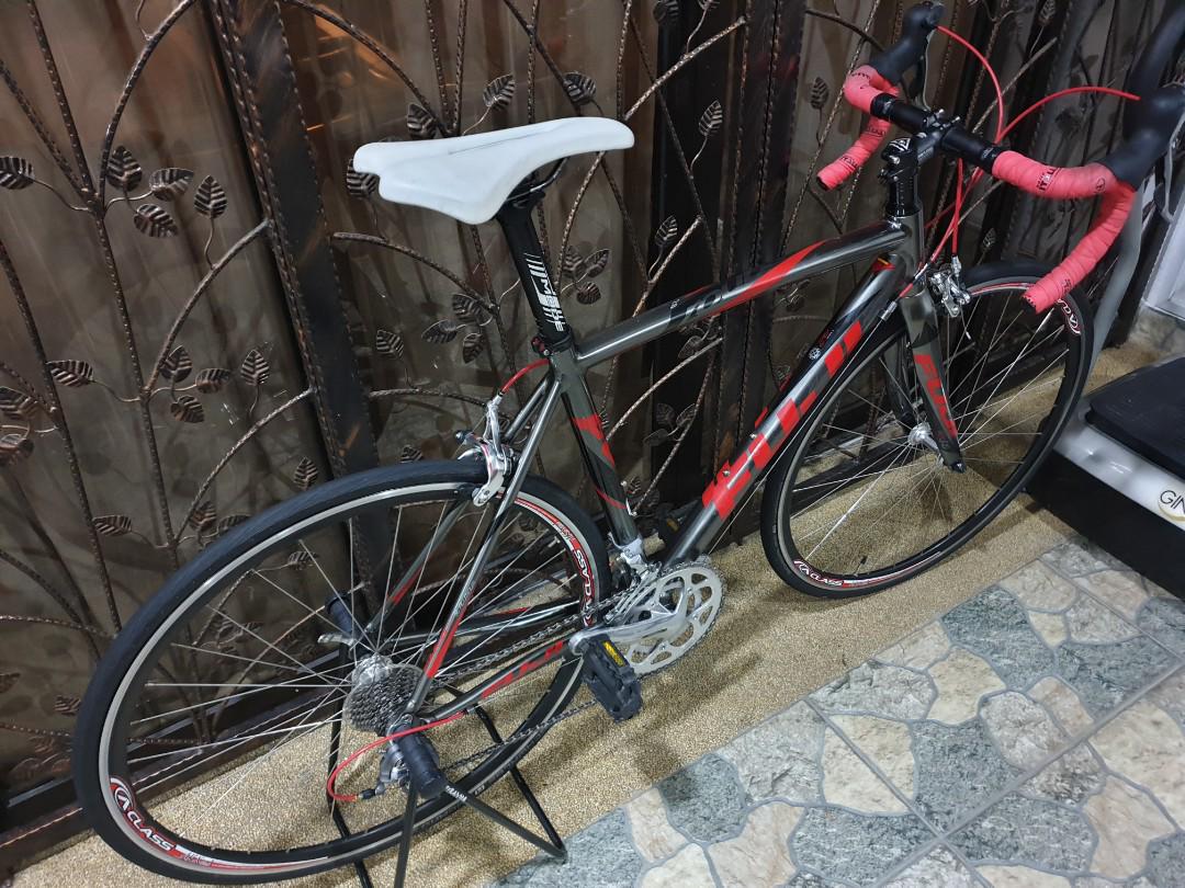 Fuji roubaix 2.0 hotsell price