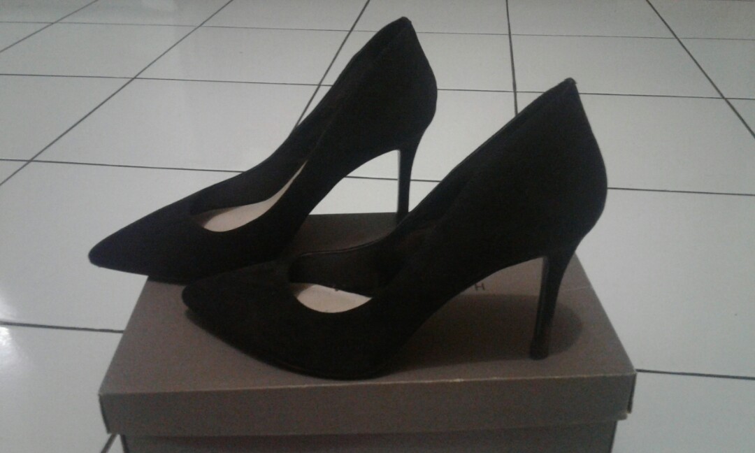 High Heels Charles Keith Original Size 39 Hitam No Zara H M Fesyen Wanita Sepatu Di Carousell