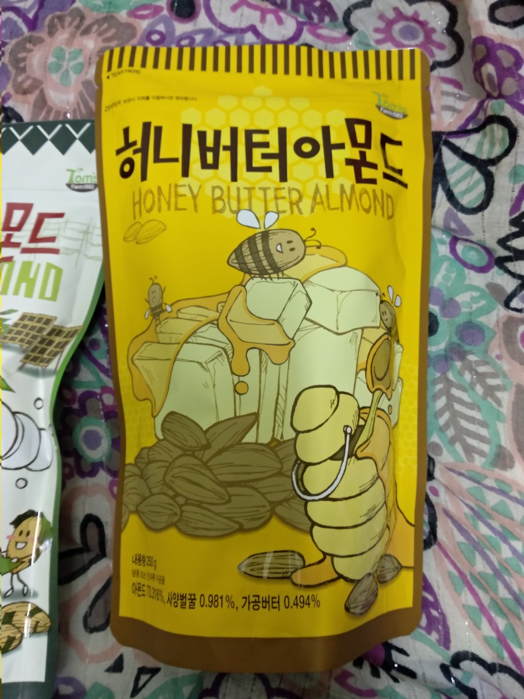 Korean honey butter almond 250g, Food & Drinks, Packaged & Instant Food