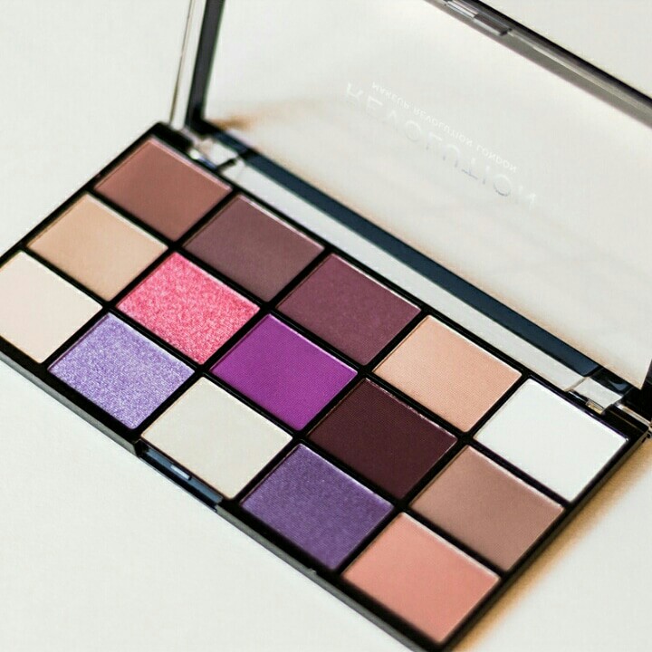 Makeup Revolution Reloaded Palette Visionary Health Beauty Makeup On Carousell