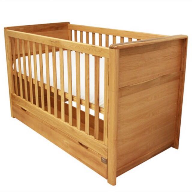 Natures purest outlet rocking crib