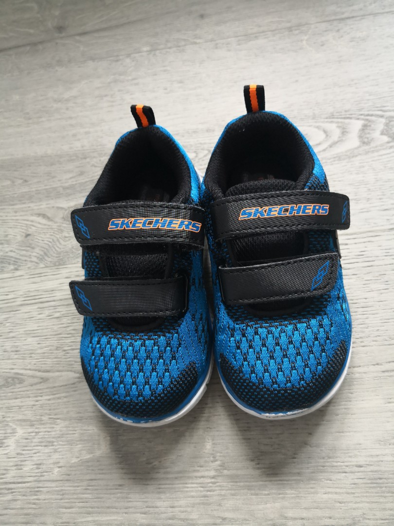 skechers memory foam gel infused shoes