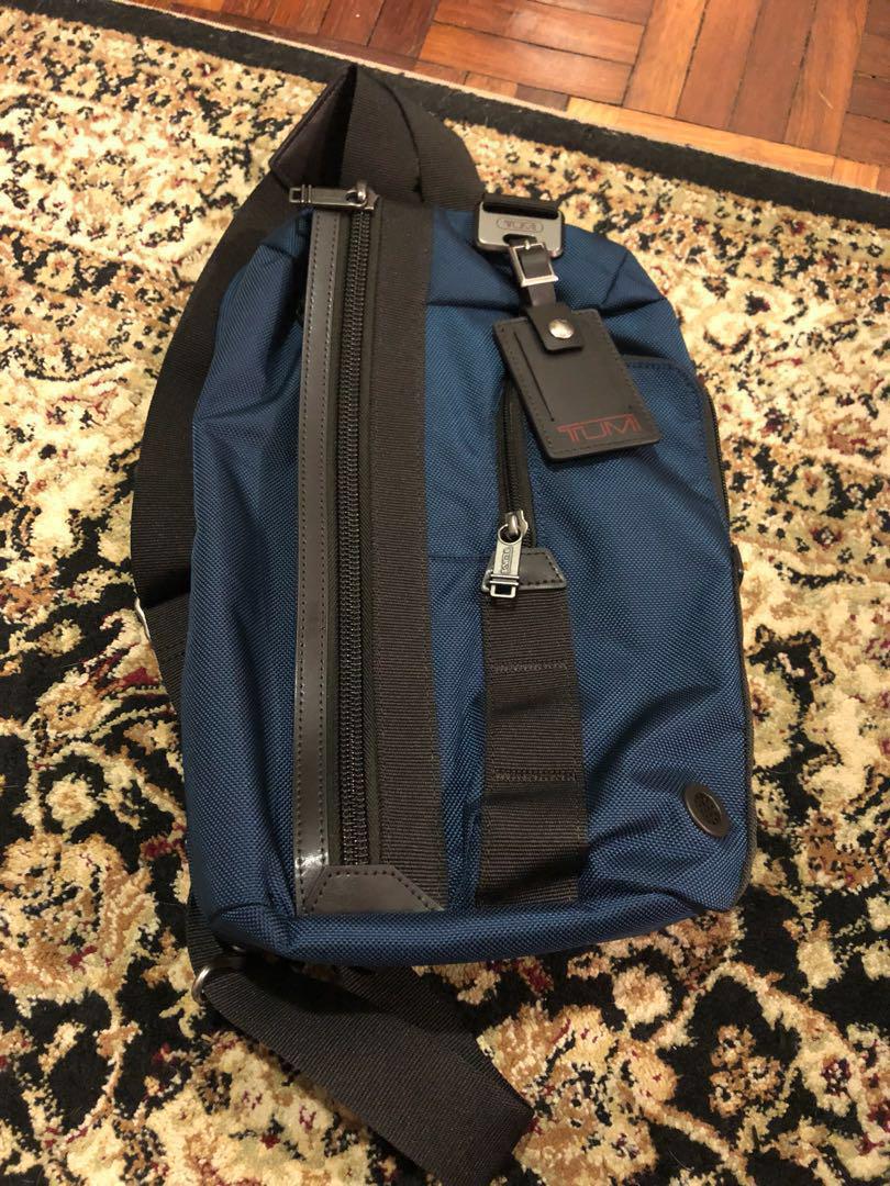 Tumi morado sling discount