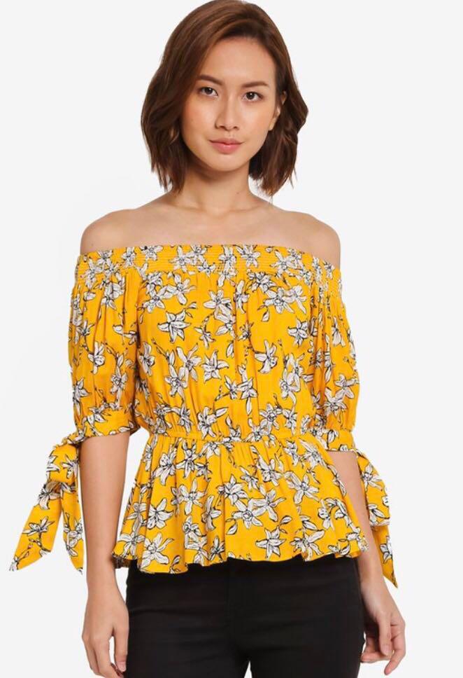 yellow peplum top