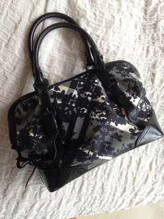 Lady’s handbag in Superb Condition