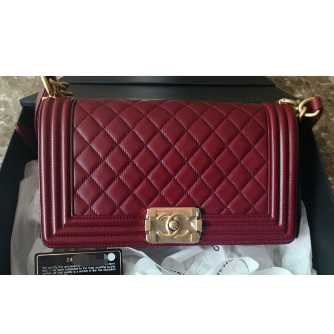 chanel boy maroon