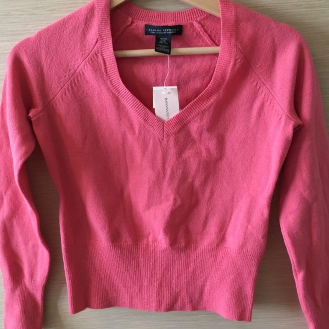 Brand New Bnwt Banana Republic Italian Merino Wool V Neck Sweater Top Women S Fashion Clothes Tops On Carousell