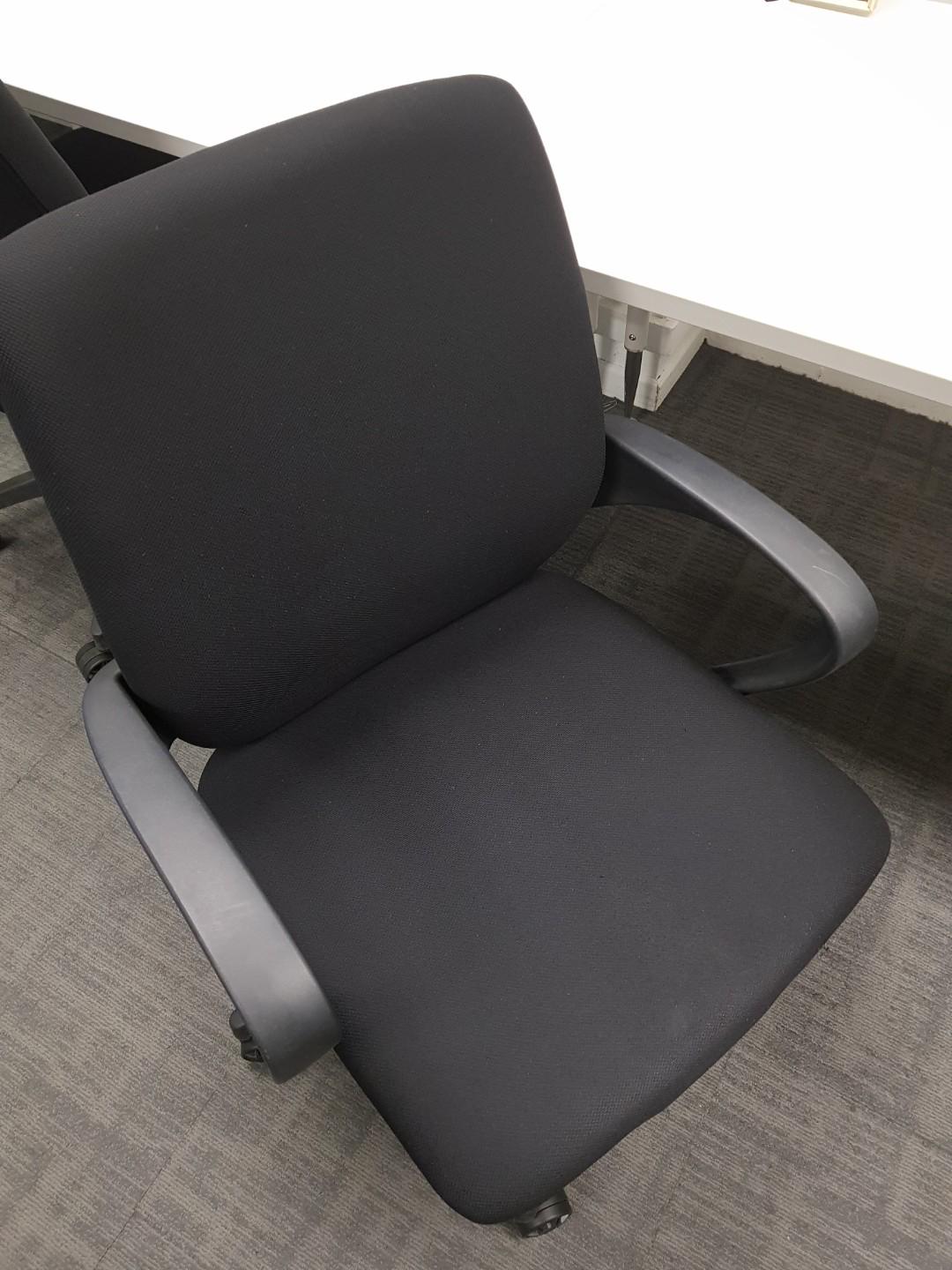 Cheap 2nd hand chairs n tables for sale