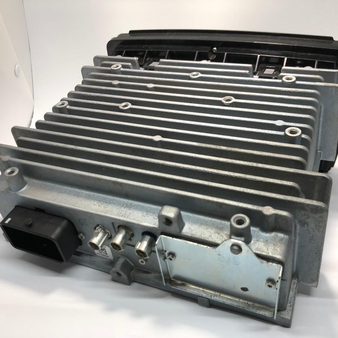 Harley Davidson 6.5 BoomBox Touch Screen ( GPS antenna ), Motorcycles