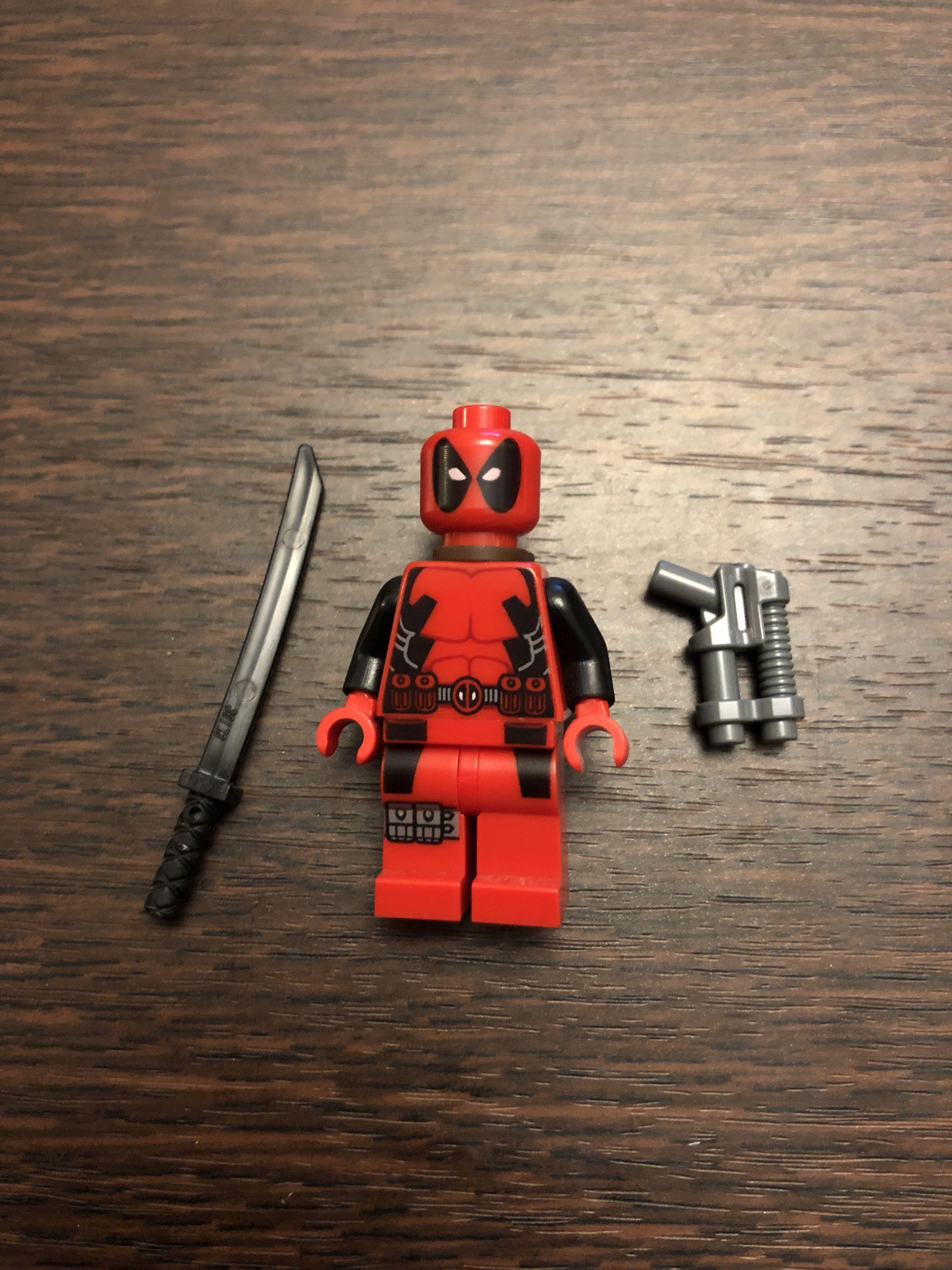 Lego Deadpool Minifigure Wolverines Chopper Showdown Set
