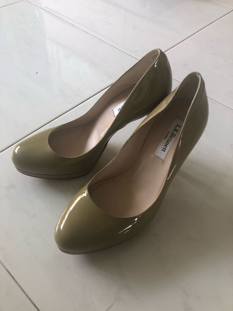 taupe pump shoes