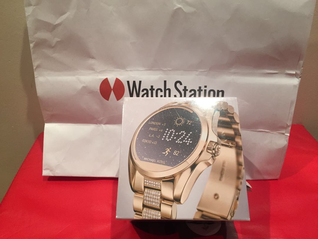 MK Bradshaw Smartwatch Gold with Stones 