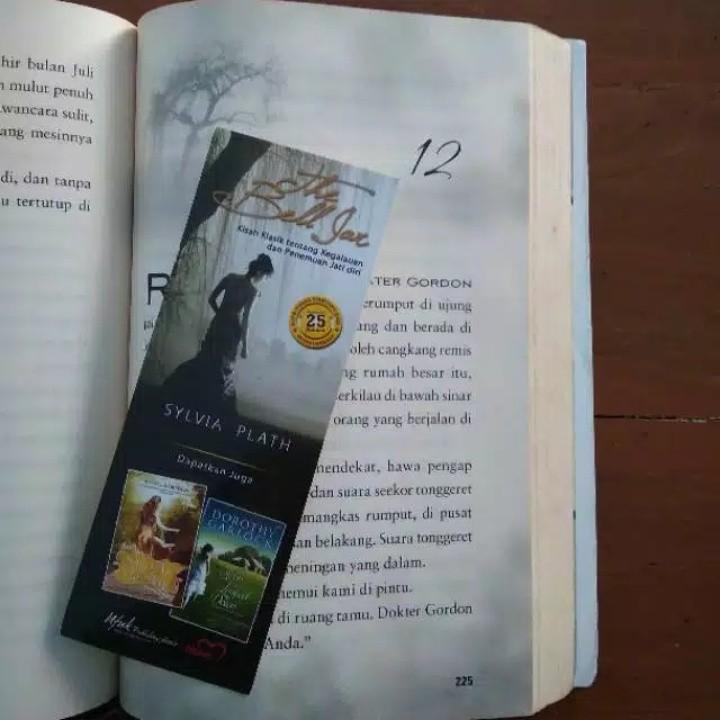 Novel The Bell Jar by Sylvia Plath Buku Alat Tulis Buku di Carousell