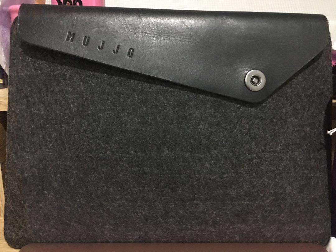 #REPRICED🍁Macbook 12-inch case (Category: Laptops & Notebooks) located in Quezon City. Submitted by legisgirl24 (Listing ID 169721888, Image 1). Description: Mujjo a well-known brand. Gives full protection to your gadget. This is almost new. Original price in Mac Store is much higher. Bought this in US. Selling it a lower and reasonable price. Very nice! 👍 * with card of authenticity. .