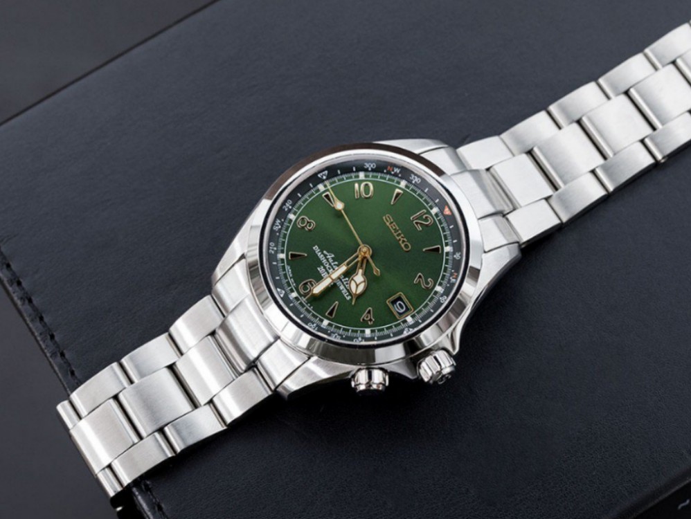 Seiko alpinist hotsell metal strap