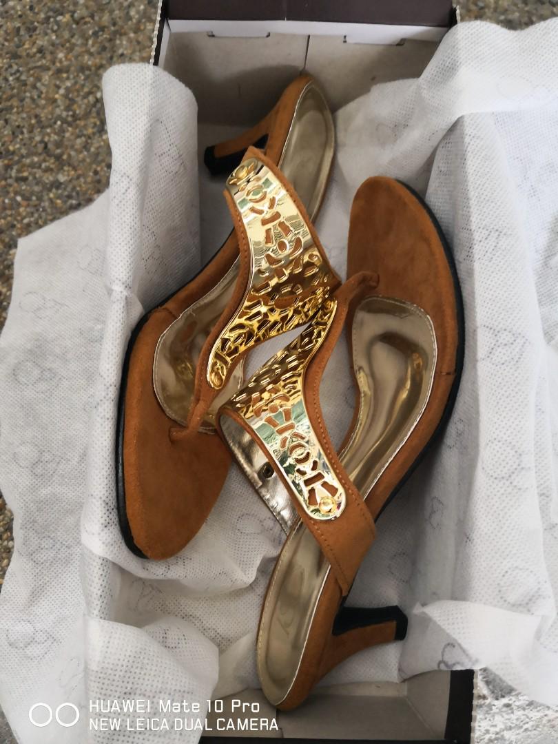 Sunway pyramid shoes shop store