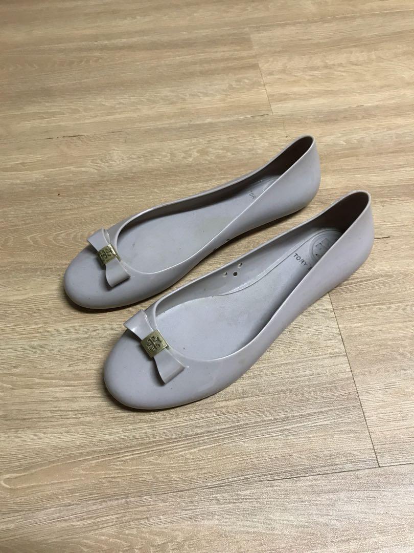 tory burch jelly shoes