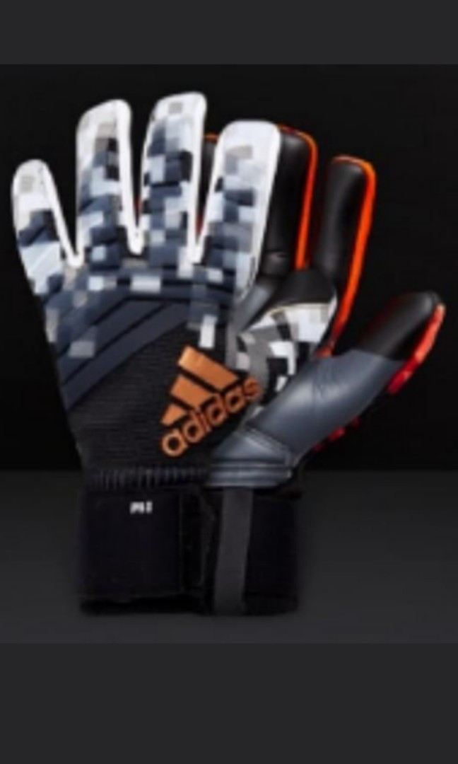 Adidas Predator Pro GK Goalkeeper Gloves Size 9 World Cup Telstar, Sports,  Sports Apparel on Carousell