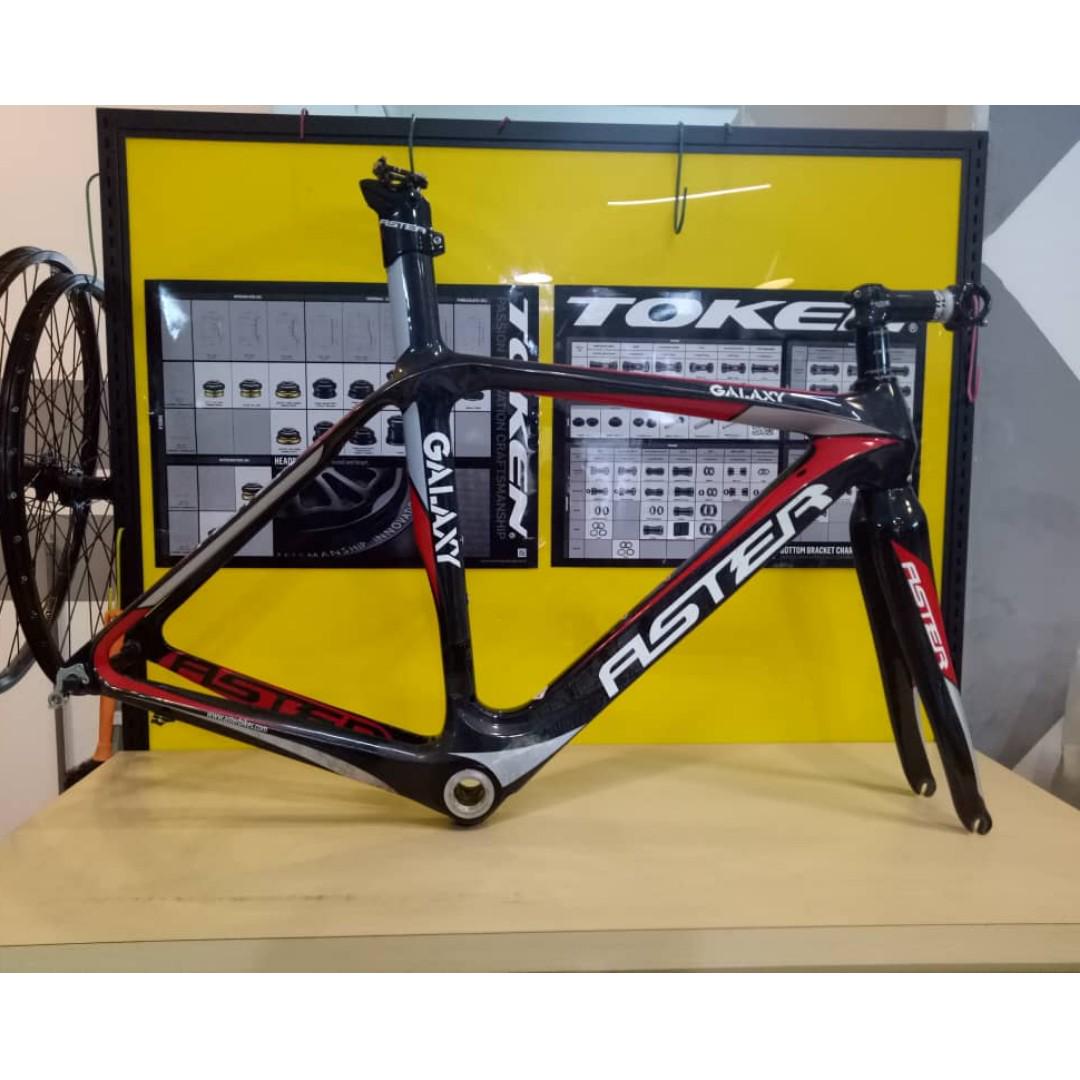 ASTER GALAXY FULL CARBON ROAD BIKE FRAME 49 51cm Sports Equipment