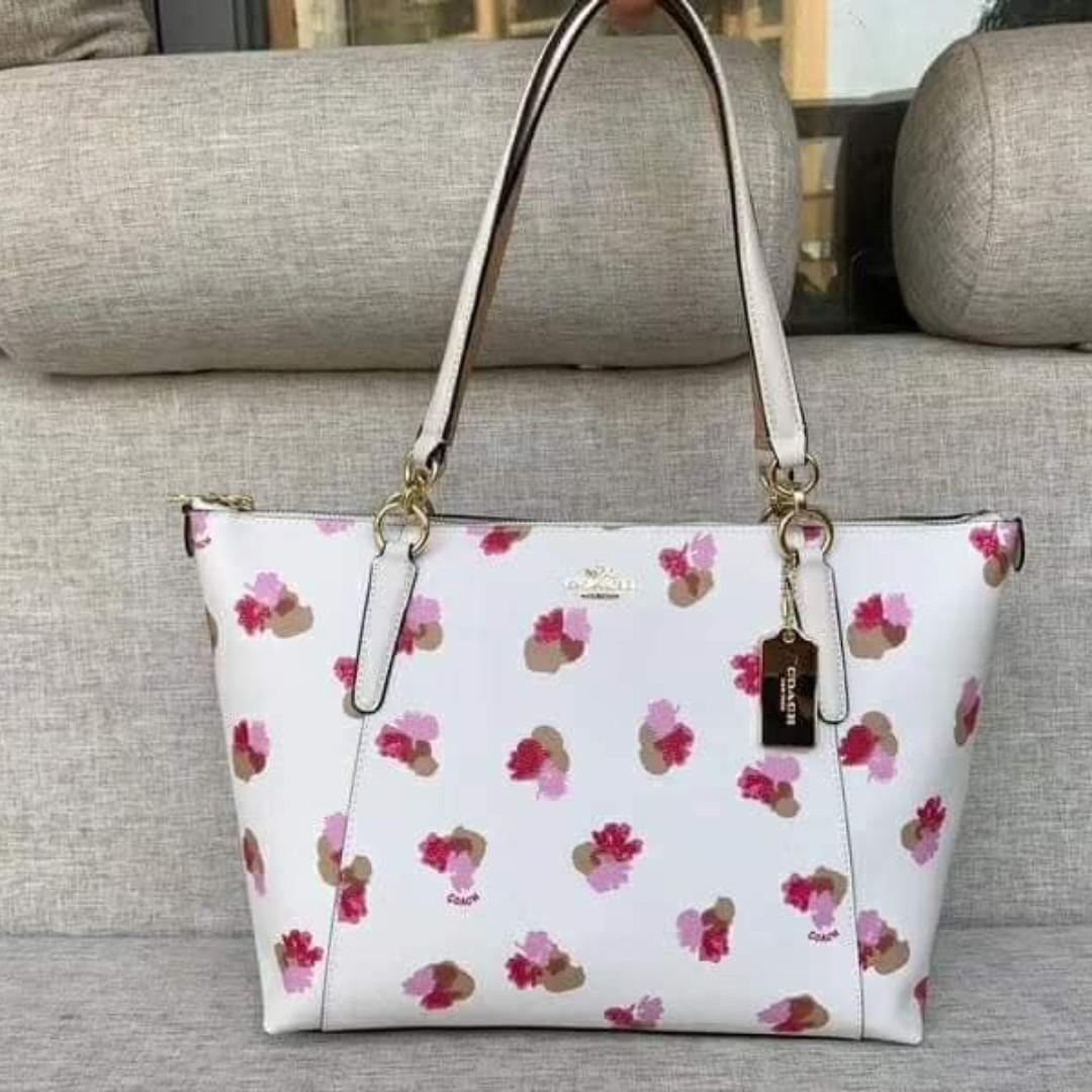 Coach ava tote pink 2025