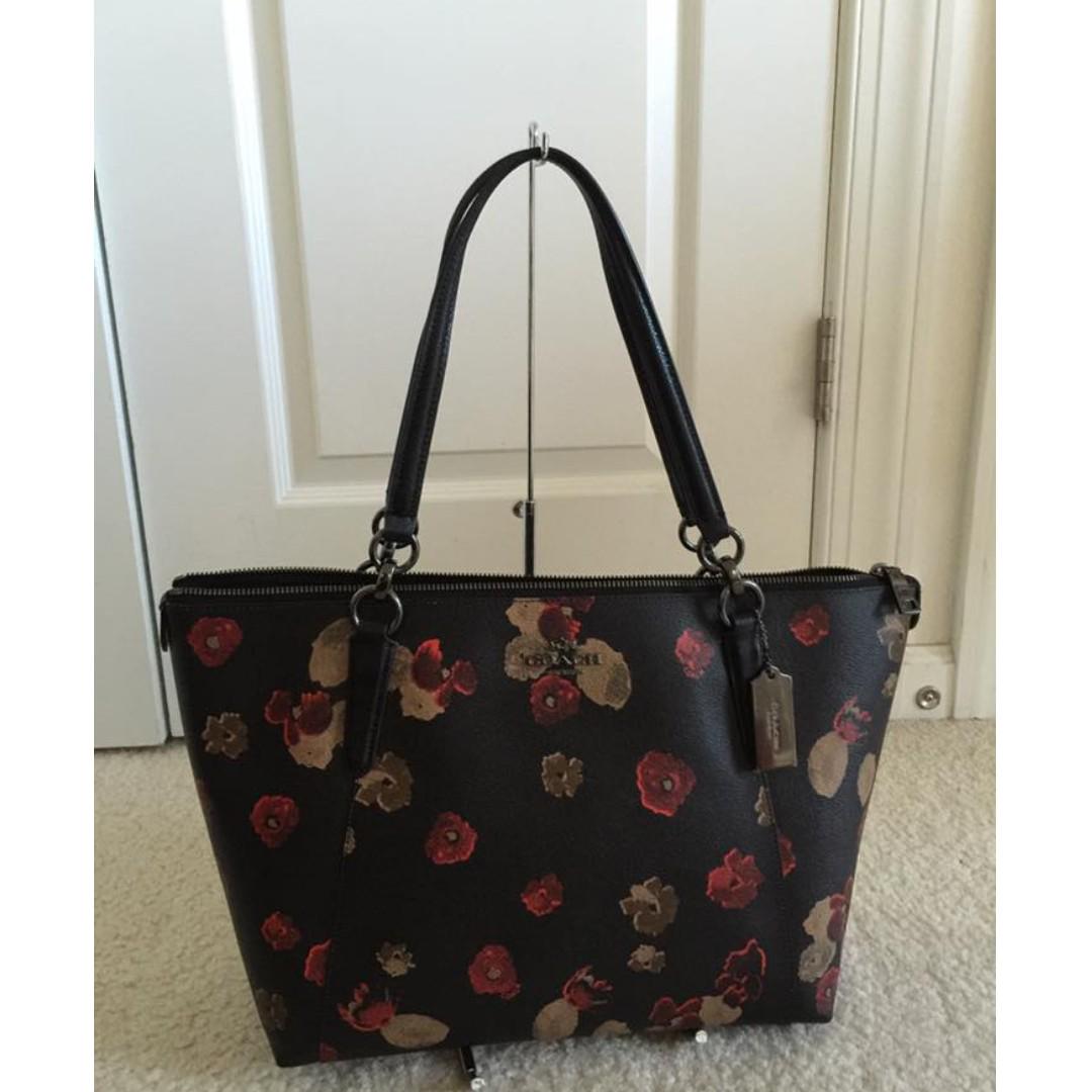 Authentic Coach Ava Tote in Halftone Floral Print Coated Canvas F55541 Black Women s Fashion Bags Wallets Cross body Bags on Carousell