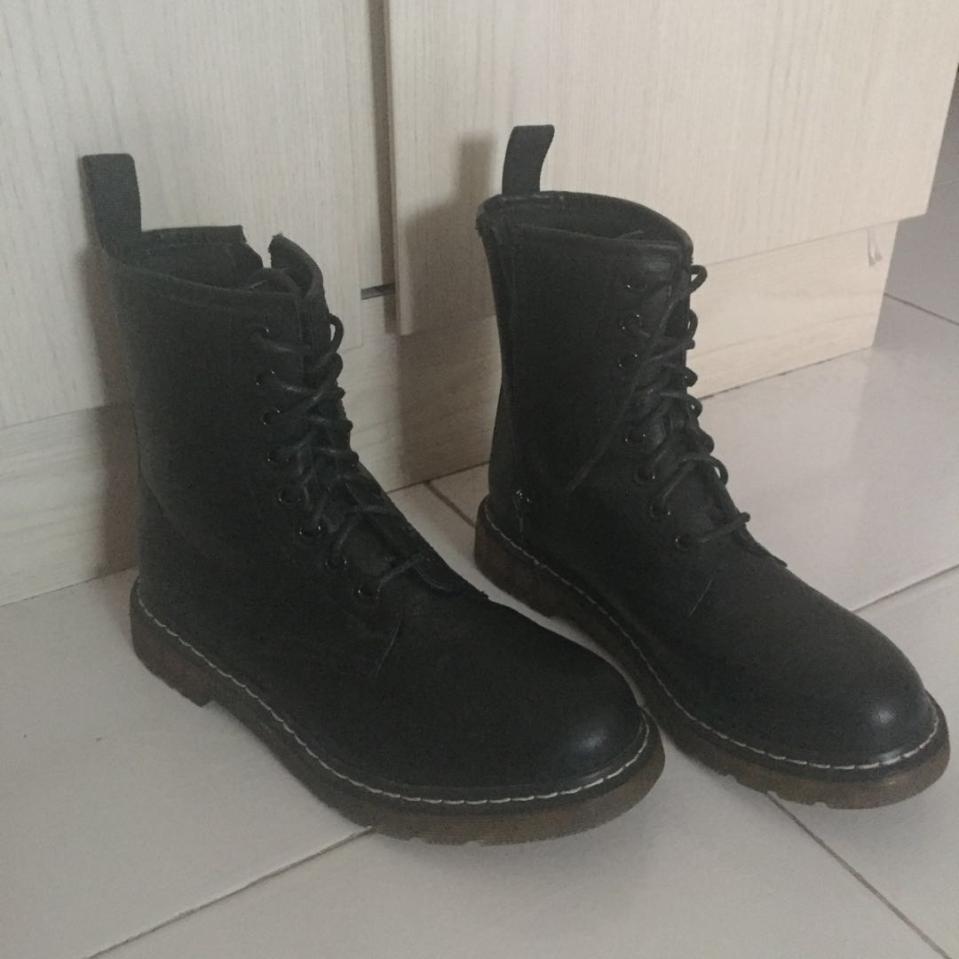 Factorie combat deals boots