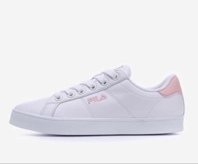 BNIB FILA Court Deluxe Strawberry Milk