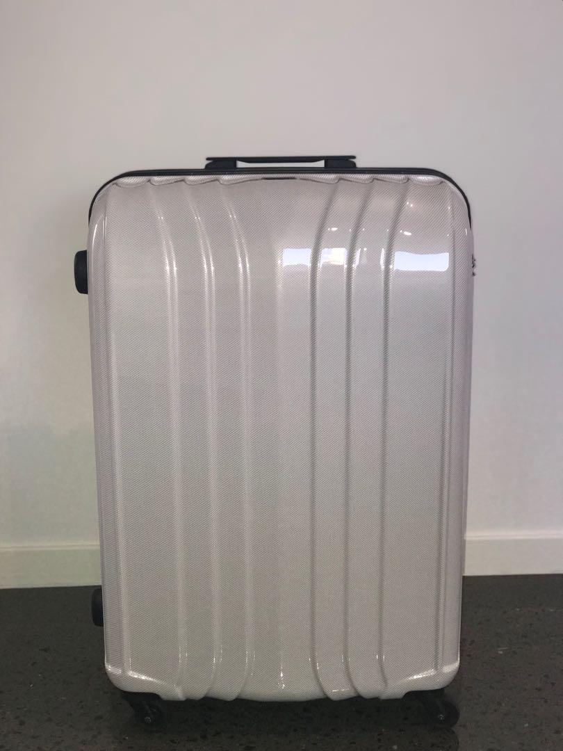 flylite quartz 75cm hard suitcase