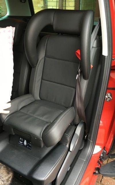 Integrated shop car seat