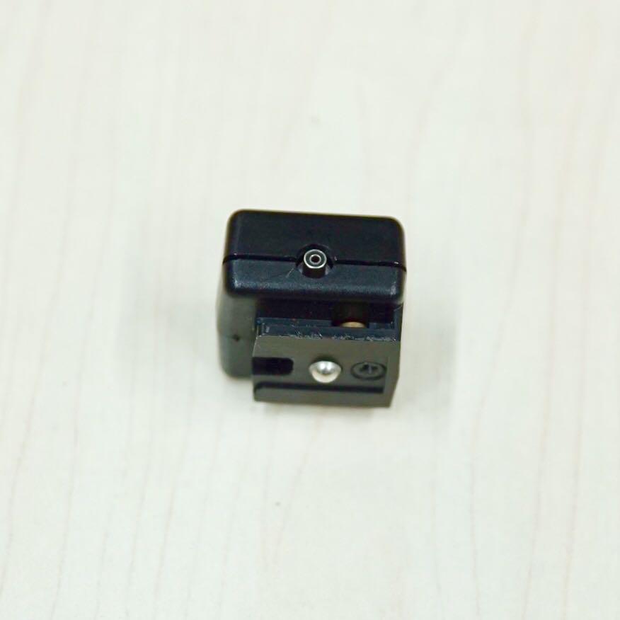 Kaiser Flash Shoe Adapter with Hot Flash Shoe, Photography, Photography