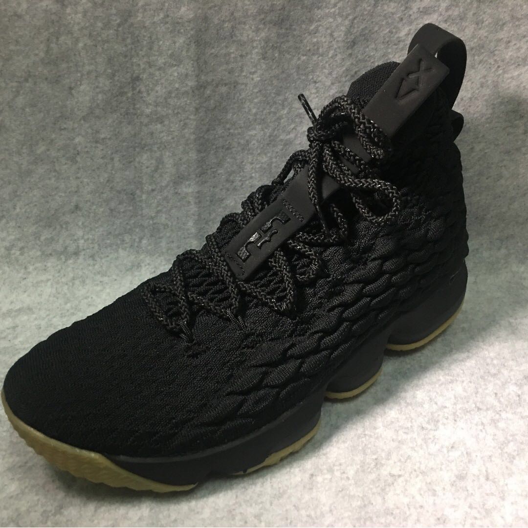 lebron 15 gum