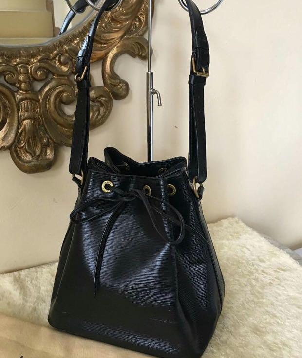 Lv epi noe (Category: Luxury Bags & Wallets) located in Imus. Submitted by timeless_treasures_co. (Listing ID 188880669, Image 1). Description: .