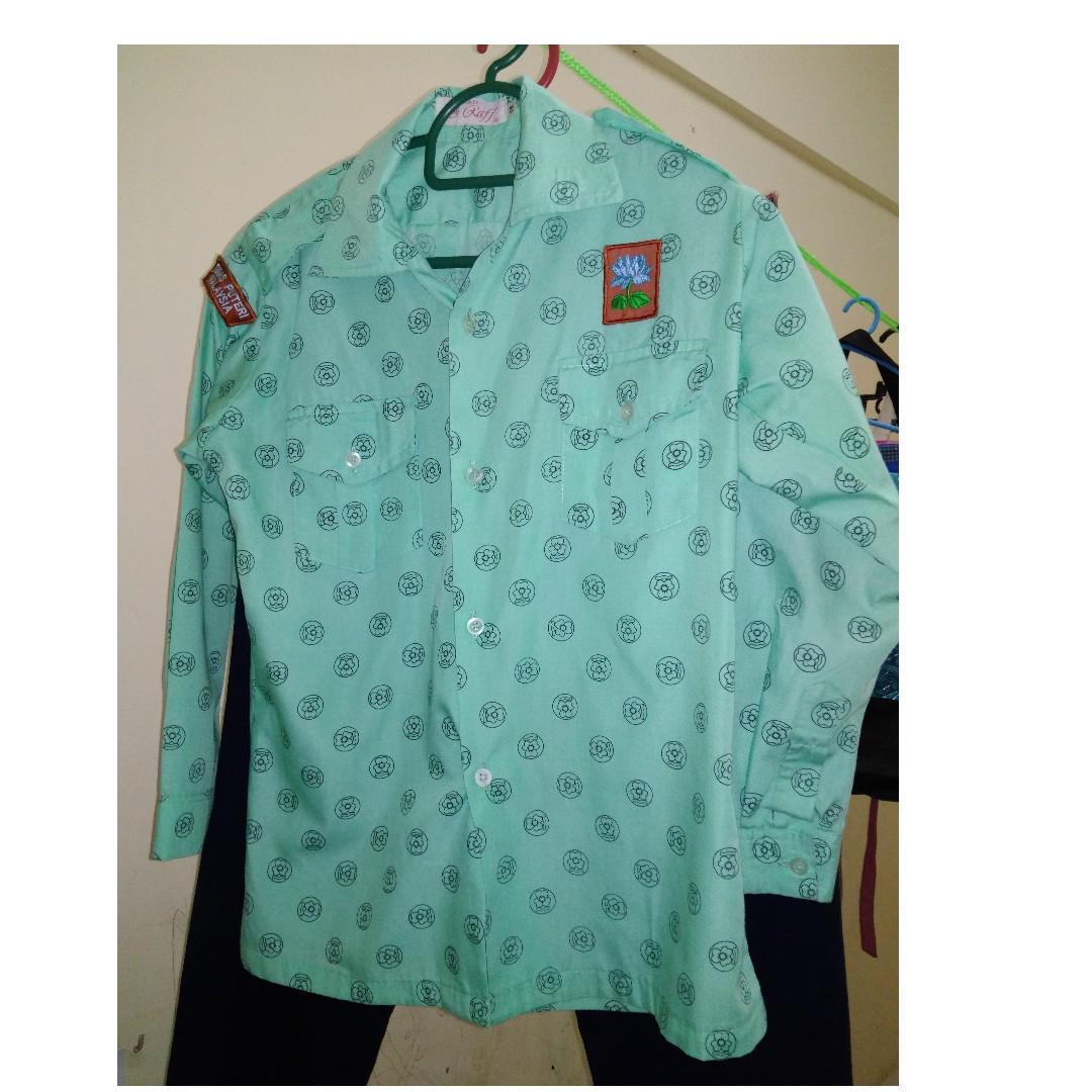 Puteri Tunas Uniform Lengkap Sekolah Rendah Women S Fashion Clothes Others On Carousell