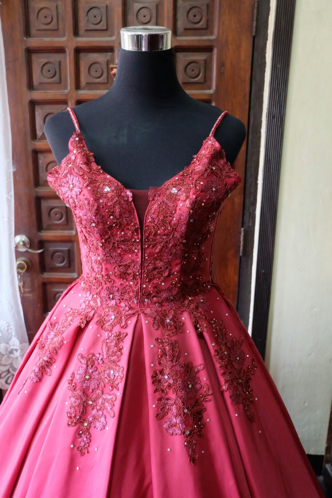 Js prom long gown clearance 2018