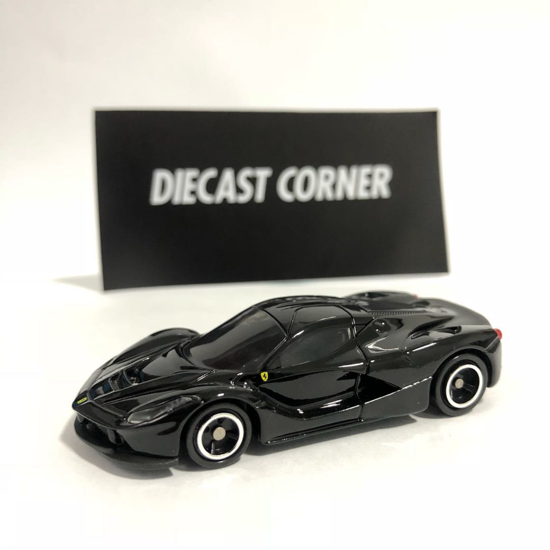 tomica laferrari black