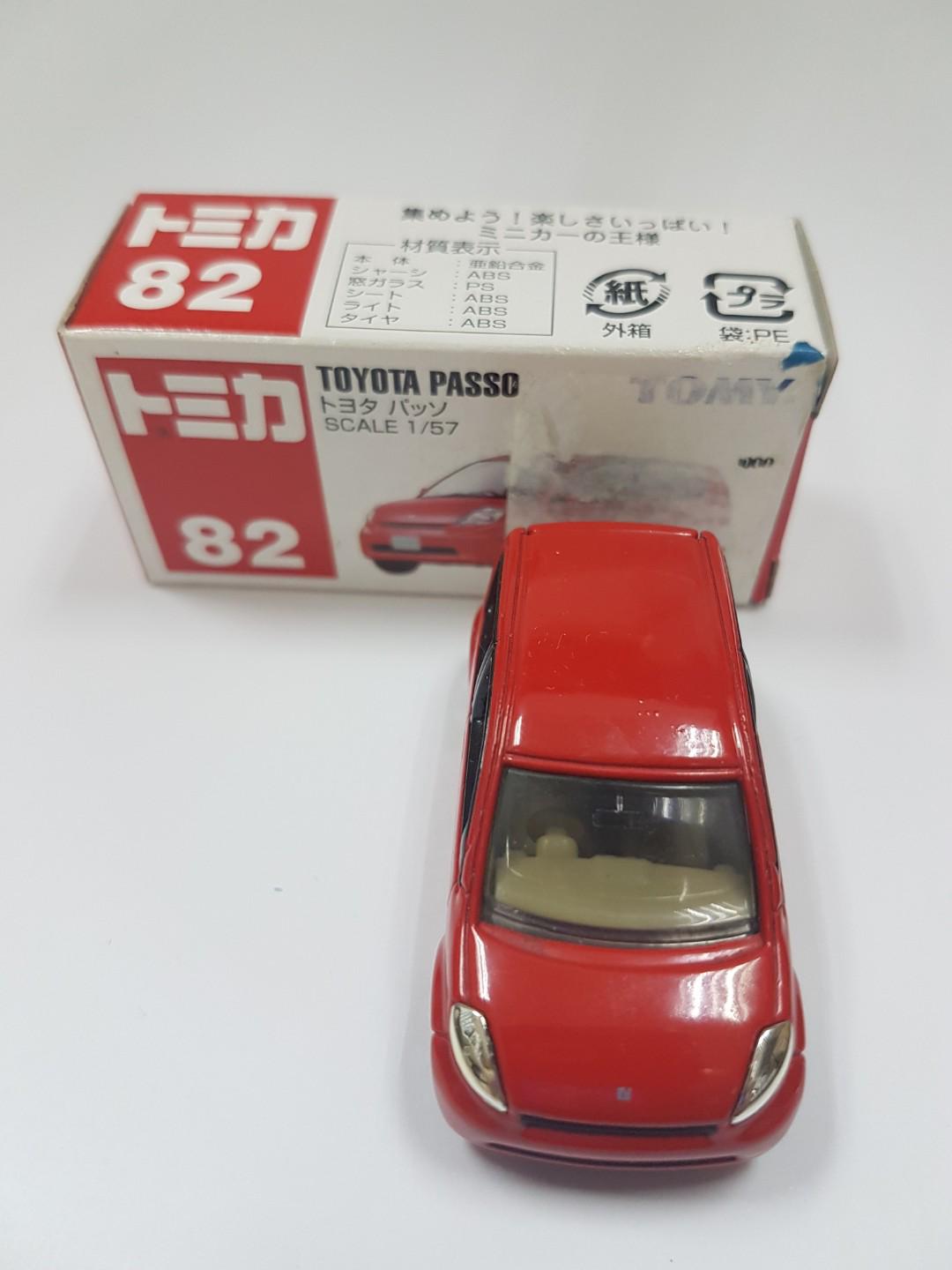 TOMICA TOMY 82- 1:57 SCALE TOYOTA PASSO MINI CAR - RED 